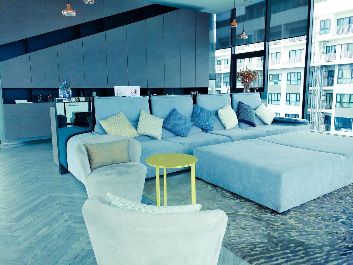 The Base Pattaya 芭提雅基地公寓 Exteriör bild