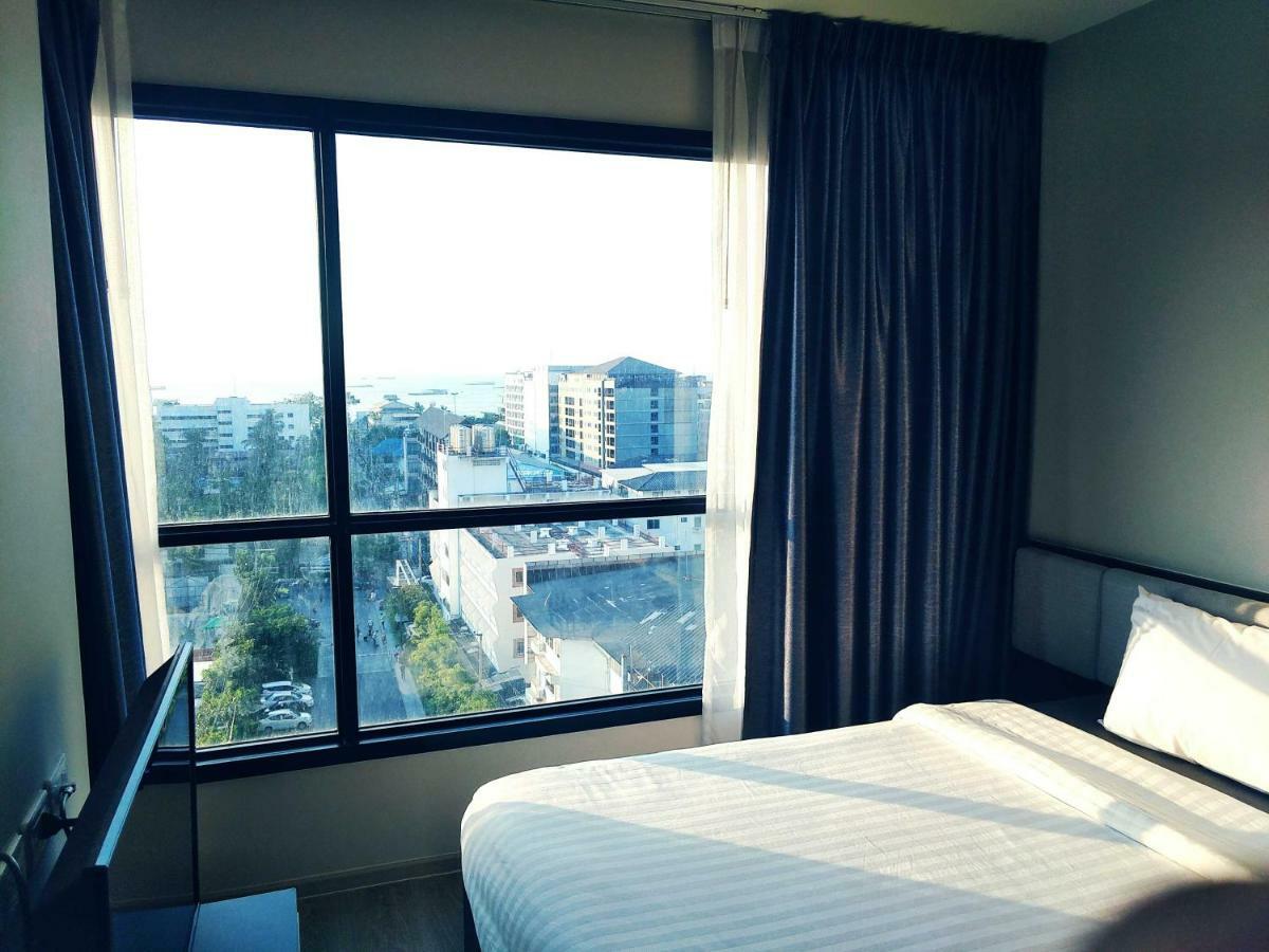 The Base Pattaya 芭提雅基地公寓 Exteriör bild